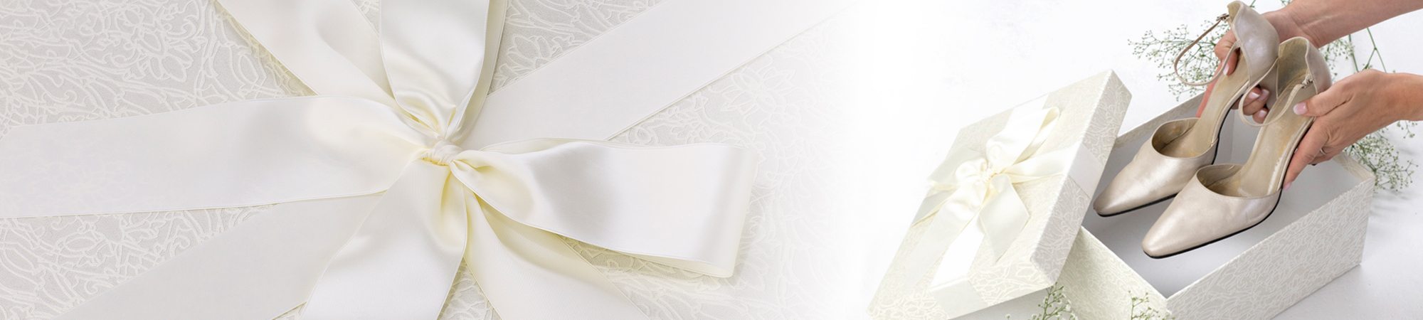 Ob Brautschuhe, Hochzeitstiara, Schleier oder die Weste des Bräutigams - für jedes Hochzeitsaccessoires gibt es die passende Box. Ob Brautschuhe, Hochzeitstiara, Schleier oder die Weste des Bräutigams - für jedes Hochzeitsaccessoires gibt es die passende Box.