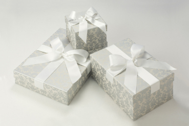 Wählen Sie für jedes Hochzeitsaccessoire die passende Aufbewahrungsbox.