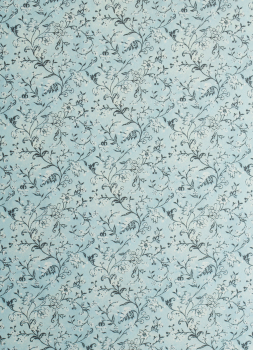 Das Design der Brautkleidbox Blue Flower Dream ist klassisch, dezent und mit seinen kleinen Blümchen traumhaft schön.